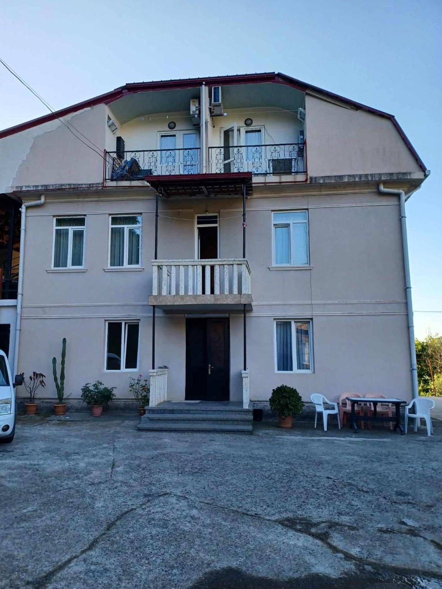 Shamil House Pensionat Makhinjauri Exteriör bild
