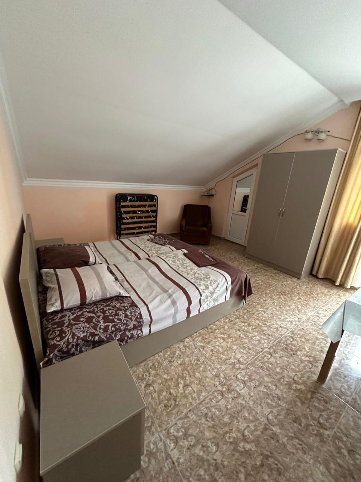 Shamil House Pensionat Makhinjauri Exteriör bild