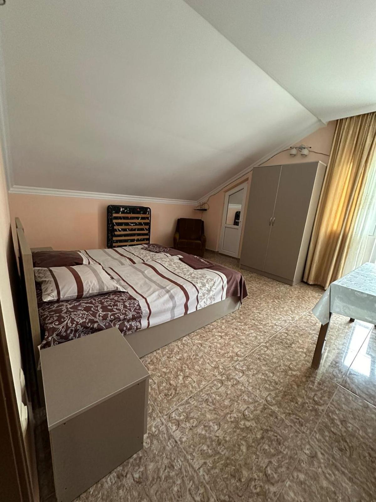 Shamil House Pensionat Makhinjauri Exteriör bild